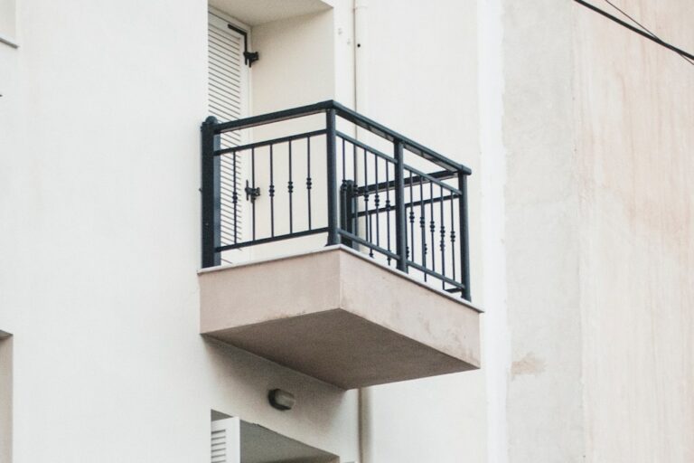 Rifacimento sottobalcone prezzi