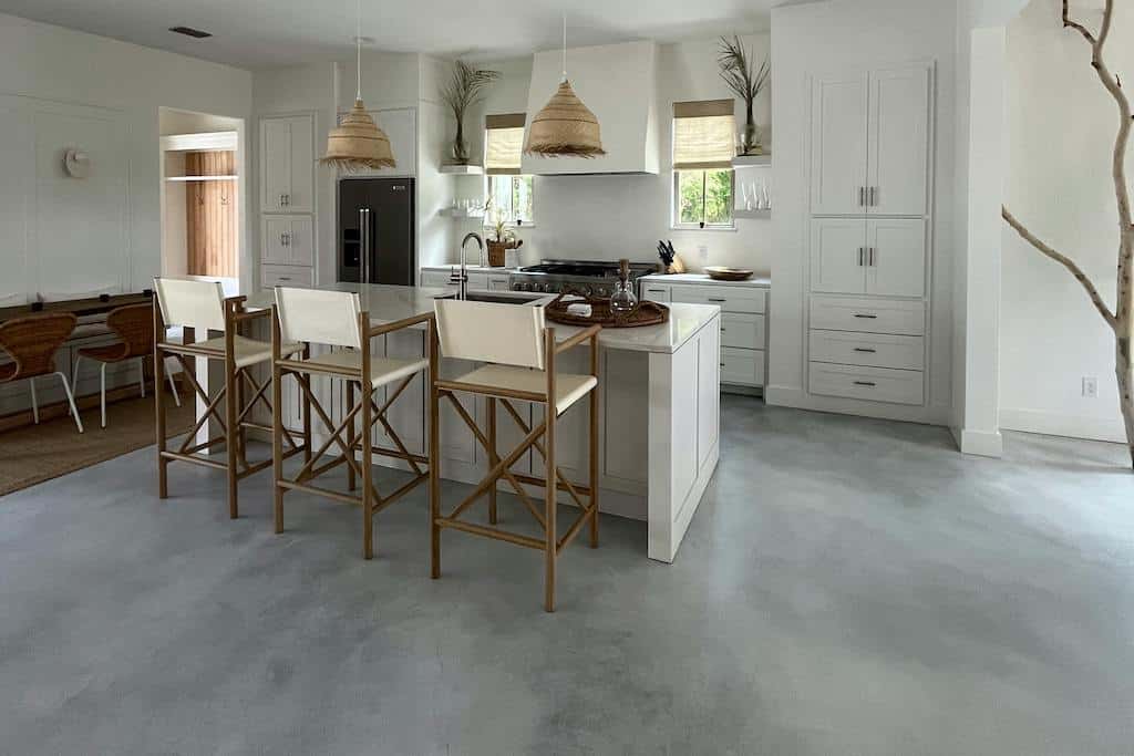 Rivestimento cucina in resina prezzi